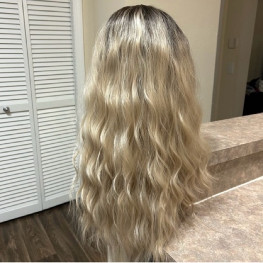 Chelsey Smith Cosmetics Becky Rooted Blonde Luxe NWOT - Picture 2 of 4